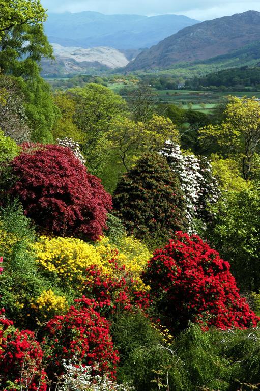 Muncaster Castle Coachman'S Quarters Panzió Ravenglass Kültér fotó